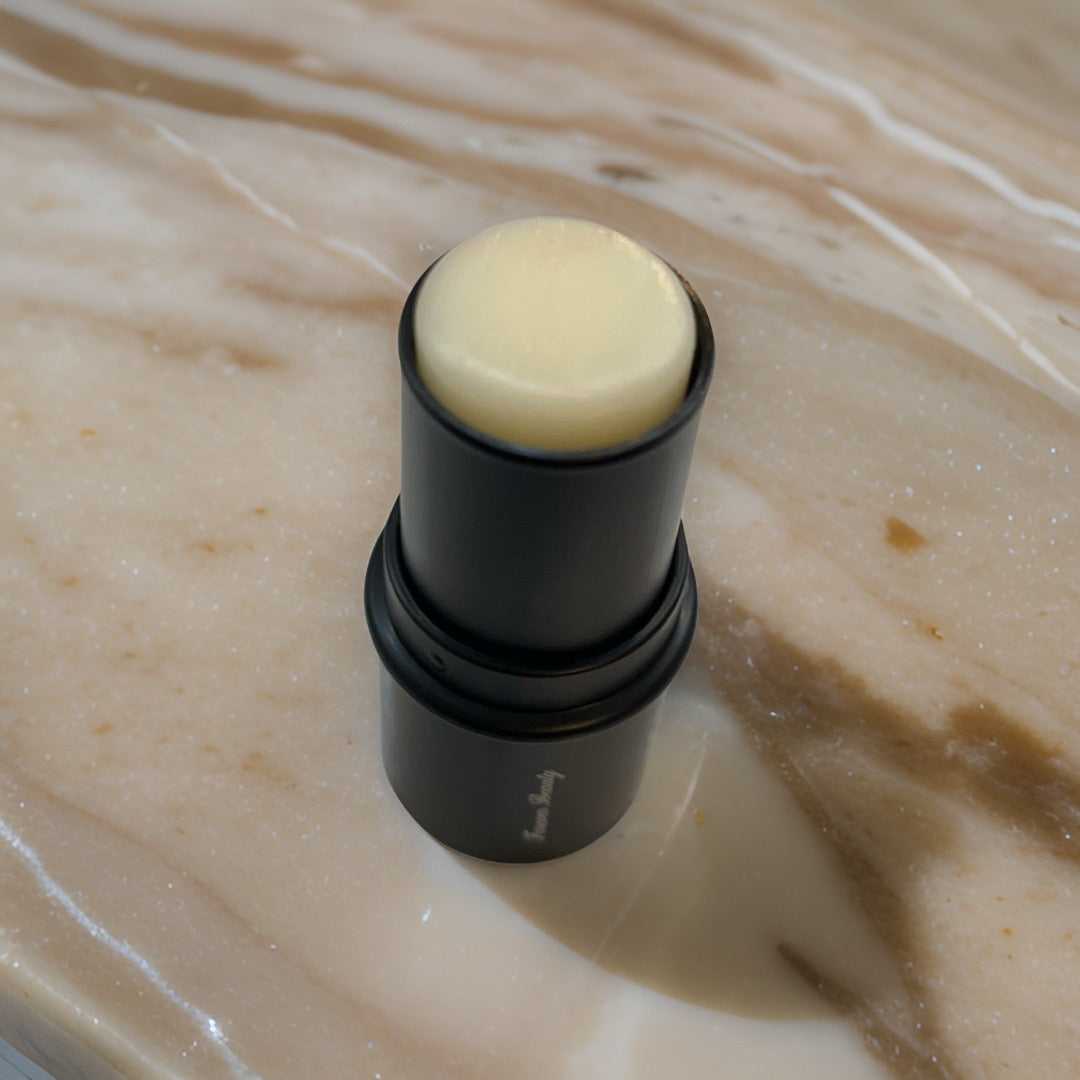 NOURISHING LIP BALM